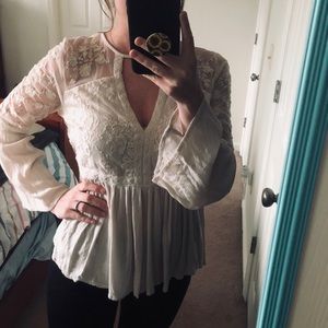 lace bell sleeve top